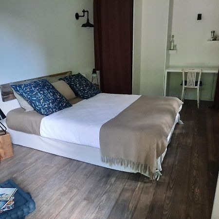 La Cabane De Troyes - Chambre D'Hotes エクステリア 写真